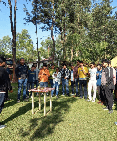 Book a luxurious villa near Lonavala best team outing spots for an unforgettable stay close to nature and adventure.